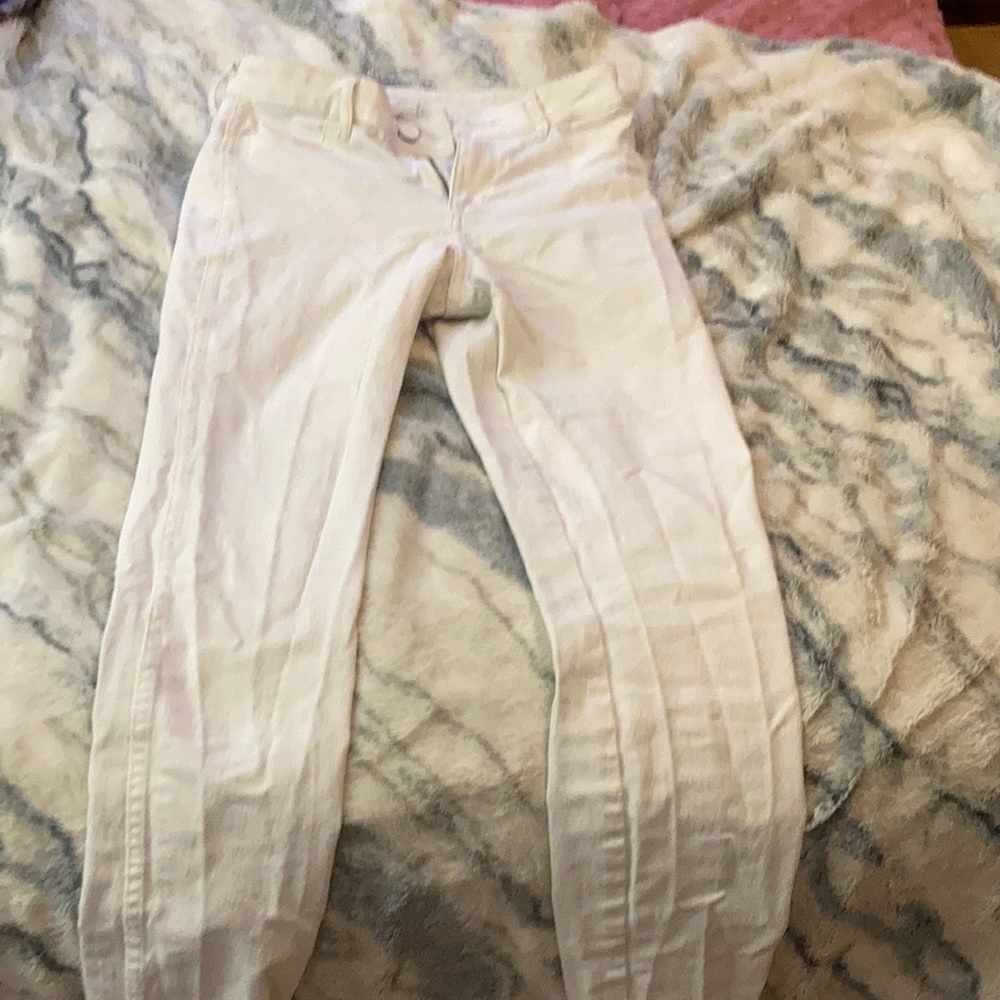 White skinny jeans